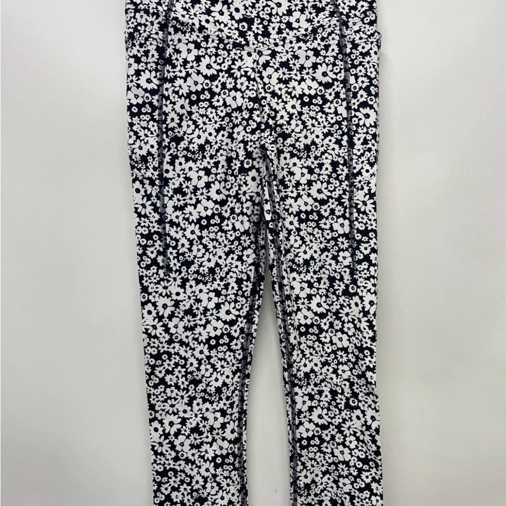PINK Victoria's Secret Black and White Floral Leggings